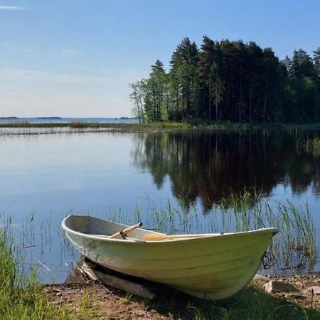 Pulla Karvisen Maatilamatkailussa Ruokola Kültér fotó